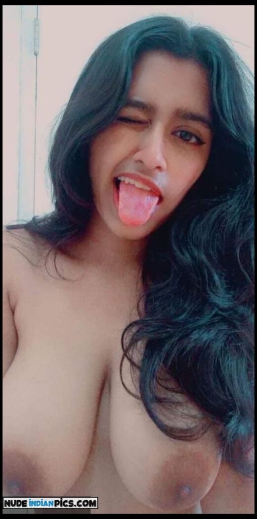 Adorable Indian Big Boobs Girl Xxx Pics Topless Selfies Xxx49