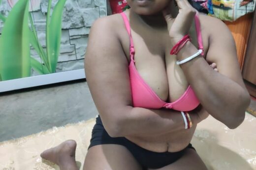 Hot Bhabhi Nude Pics