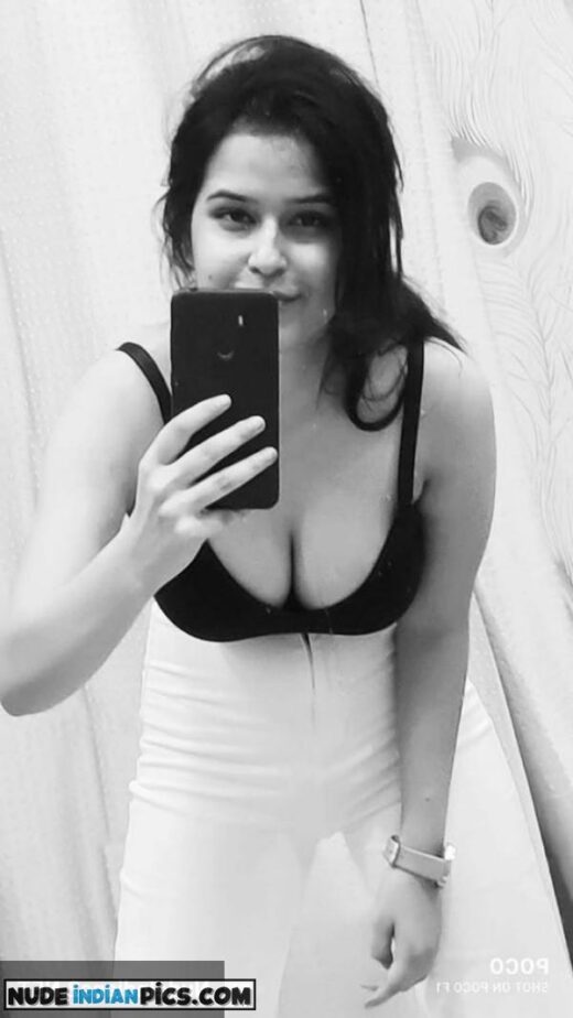 Nude Indian Kinky