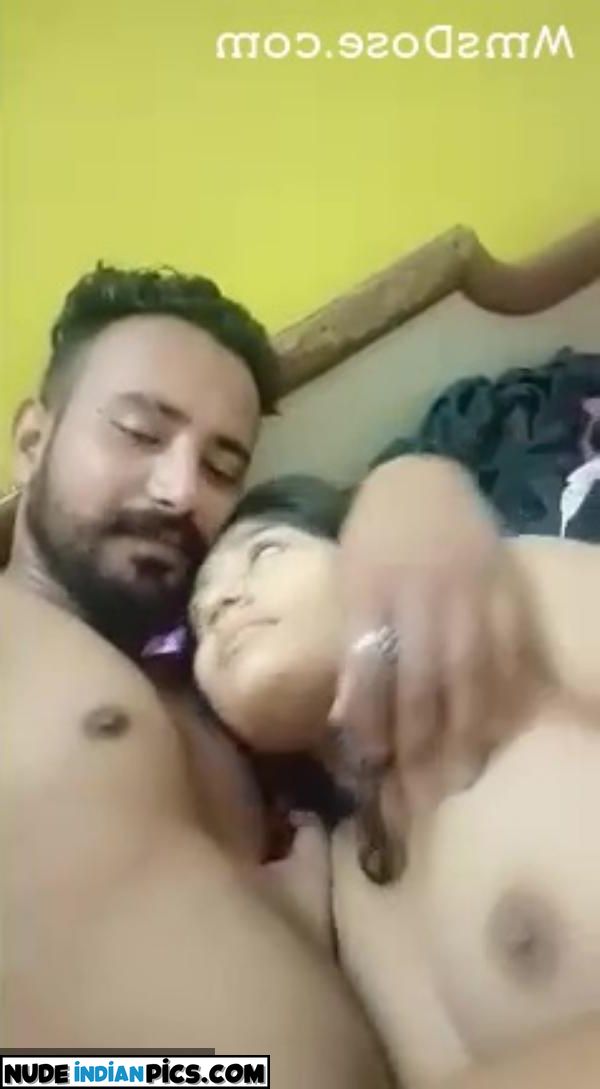 18 Hot Desi Cute Nude Selfie