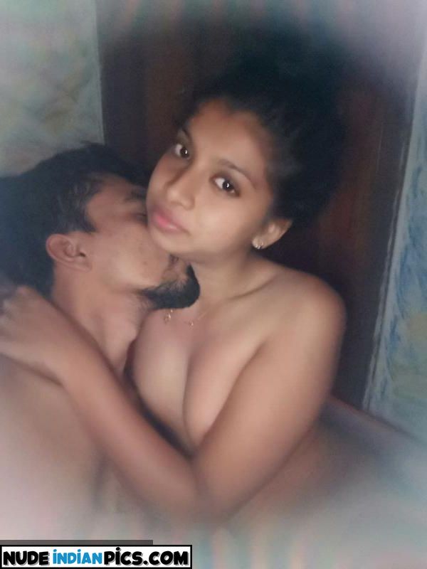 18 Kaamuk Marathi Indian Naked Girl Pics