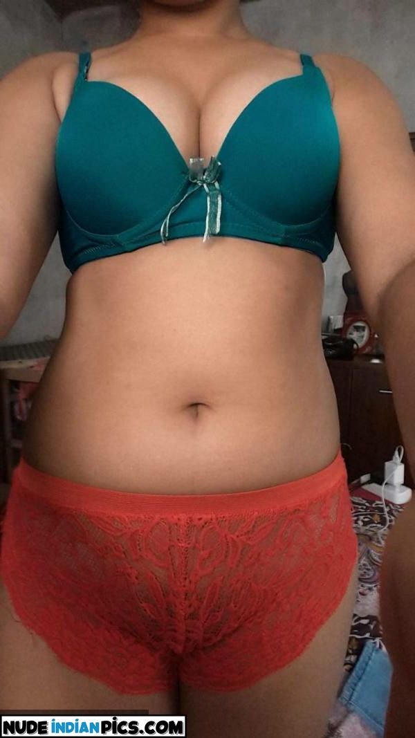 22 Mallu Girl Indian Aunty Nude Gallery