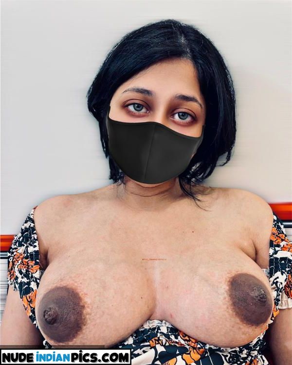 Ajmer Ki Sonam Busty Nude Selfie