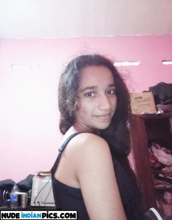 Ajmer Ki Sondhi Mallu Girl Nude Photos