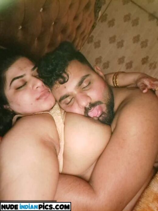 Aunty Aisi Laggi Tamil Auntys Unapologetic Unveiling A Sizzling Collection Of Unshackled Moments Pic 0