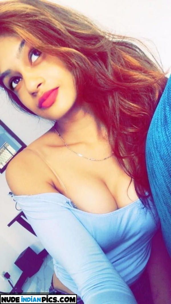 Bahut Khubsurat Radhika 18 Kerala Ki Ladki Apni Bra Panty Mein Harkatein Karke Nangi Hui Pehli Baar Dekhna Pic 32