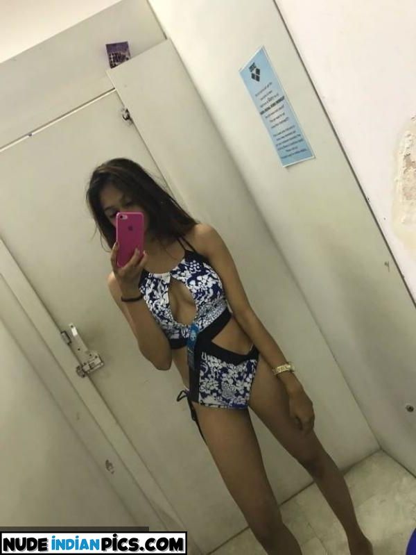 Bahut Khubsurat Radhika 18 Kerala Ki Ladki Apni Bra Panty Mein Harkatein Karke Nangi Hui Pehli Baar Dekhna Pic 8