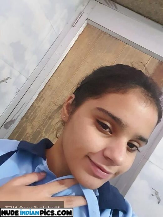 Beautiful Punjabi Ladki Hot Chicks Naked Selfies