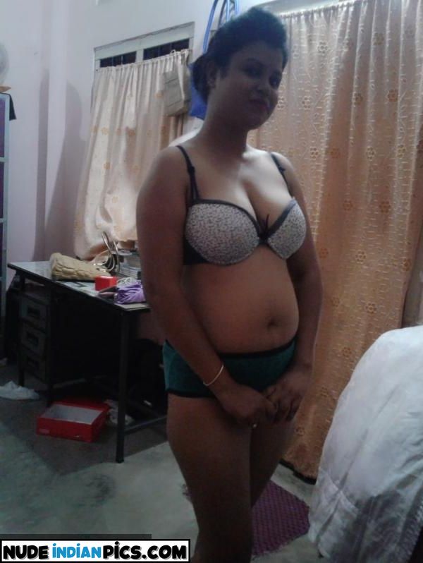 Bengali Boudi Rupalis Nude Fingering