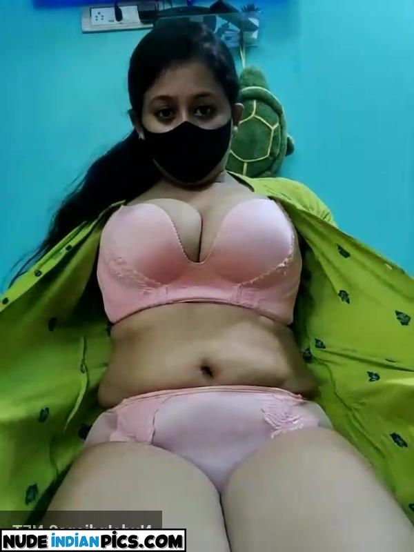 Big Boobs Andhra Desi Girl Naked Pics