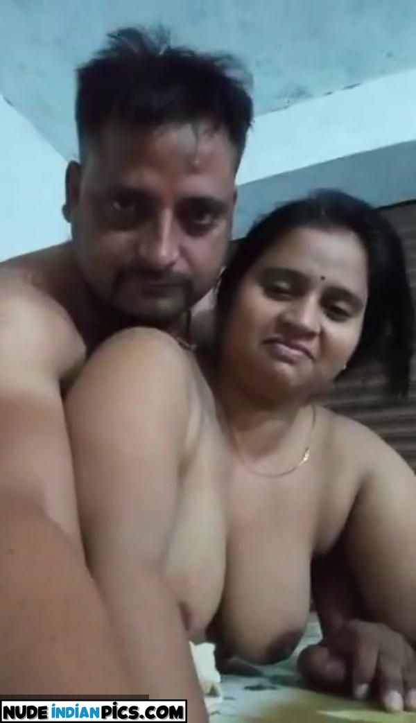 Big Tits Indian Teen Nude Picture