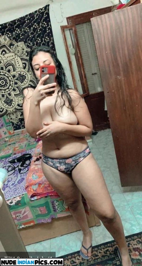 Big Tits Lahore Nude Gf Selfies