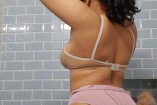 Bold Desi Babe Horny Selfie
