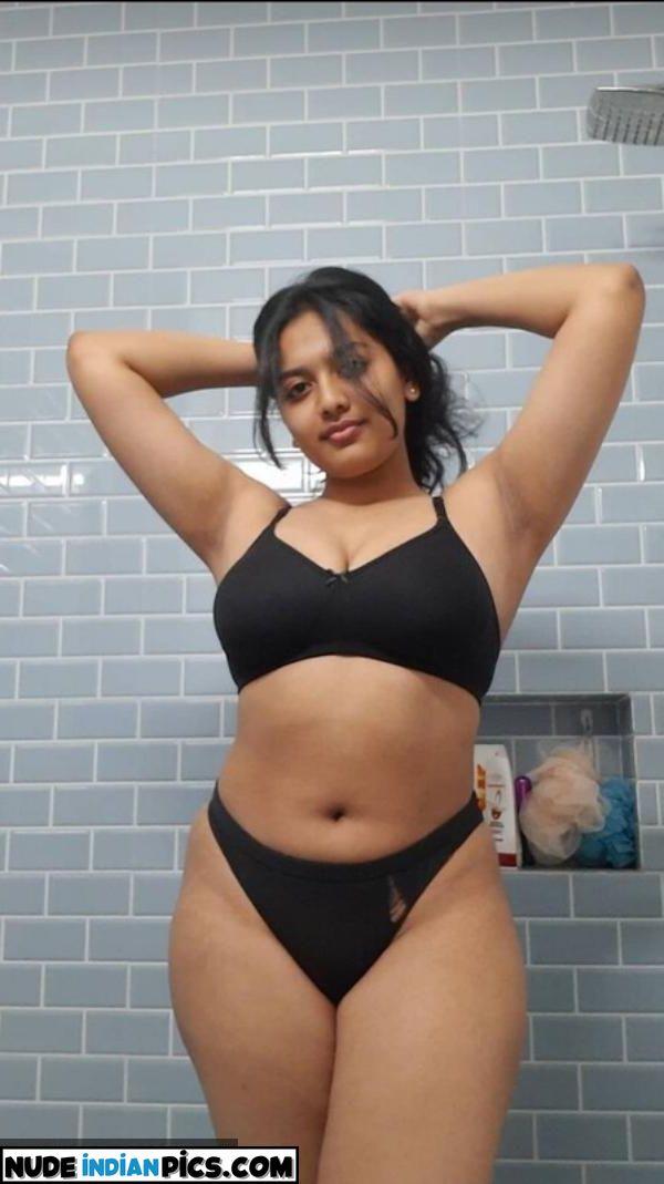 Bold Desi Babe Sexy Photos Of Vaginas