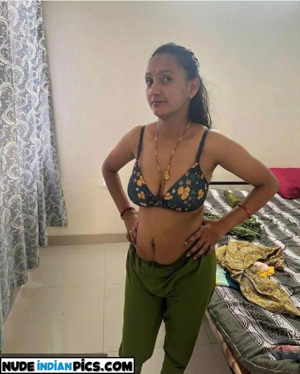 Bold Gujarati Bhabhi Chut Ka Photo
