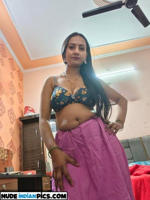 Bold Gujarati Bhabhi Nude Women Big Booty