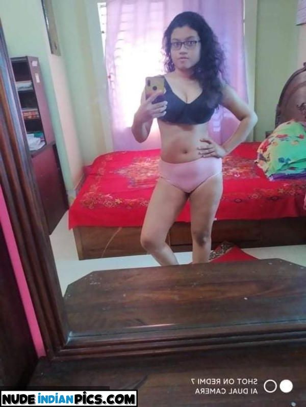 Bold Muslim Babe Amrit Kaur Nudes