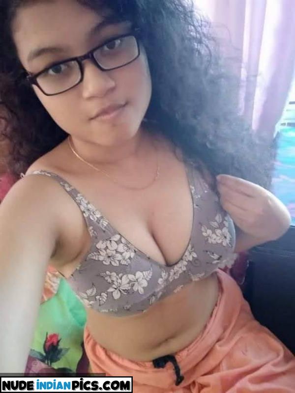 Bold Muslim Babe Boudi Sex Pics