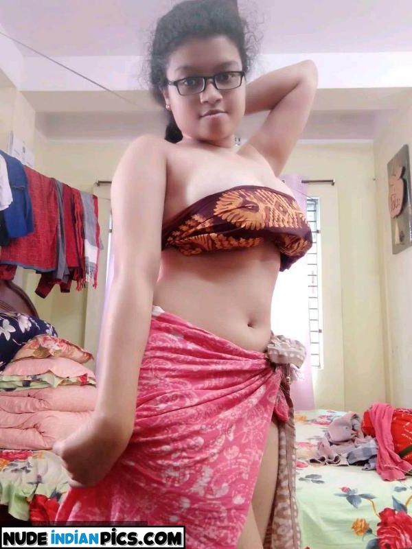 Bold Muslim Babe Sex Photos College