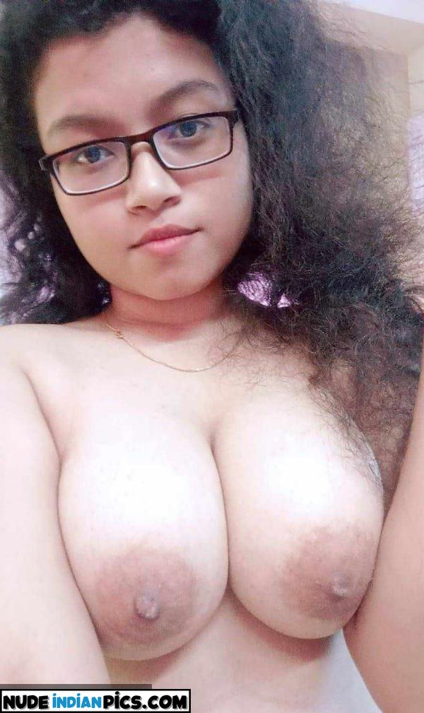 Bold Muslim Babe Sex Pics For Couples
