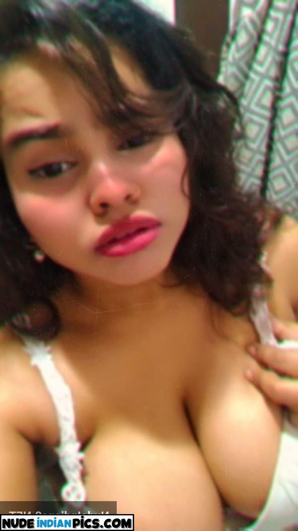 Busty Desi Full Bengali Aunty Nude Pics