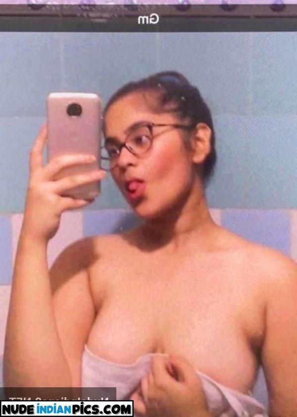 Busty Desi Full Sex Pics Snapchat