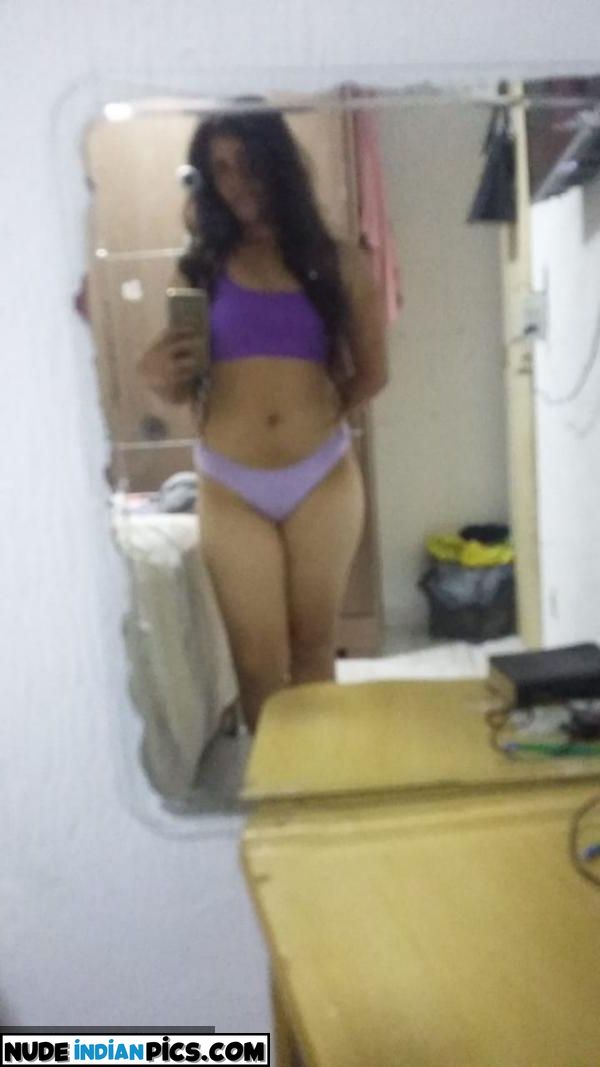 Deshi Ladki Riya Sex And Naked Pictures