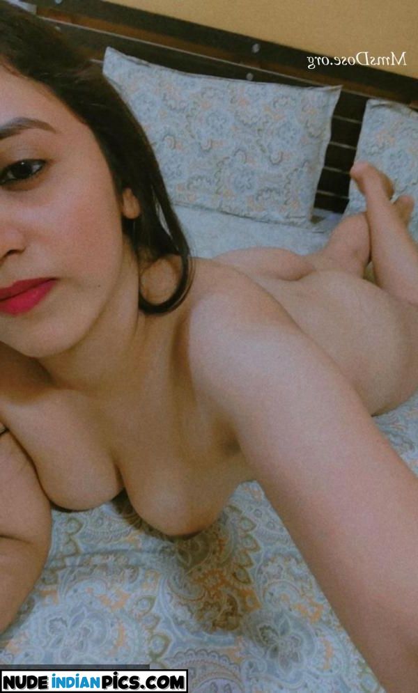 Desi Babe Rukmini Snapchat Nudes Sex