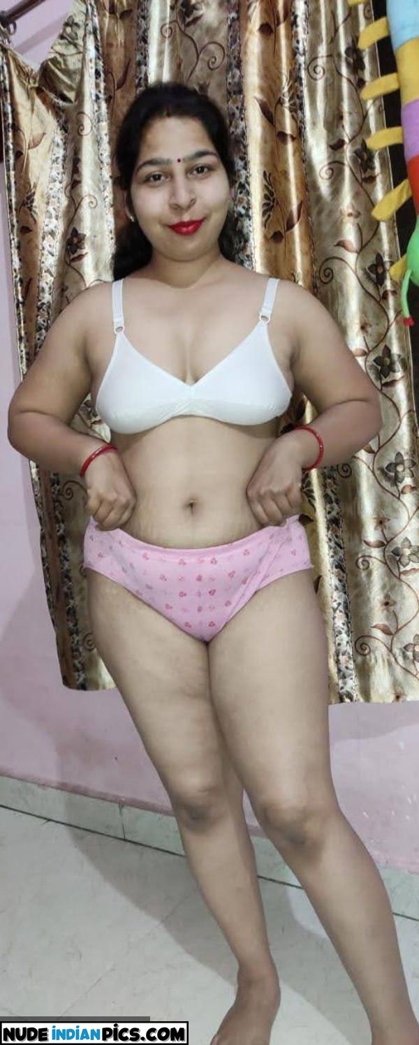 Desi Kinky Girl Naked Girlfriend Gallery