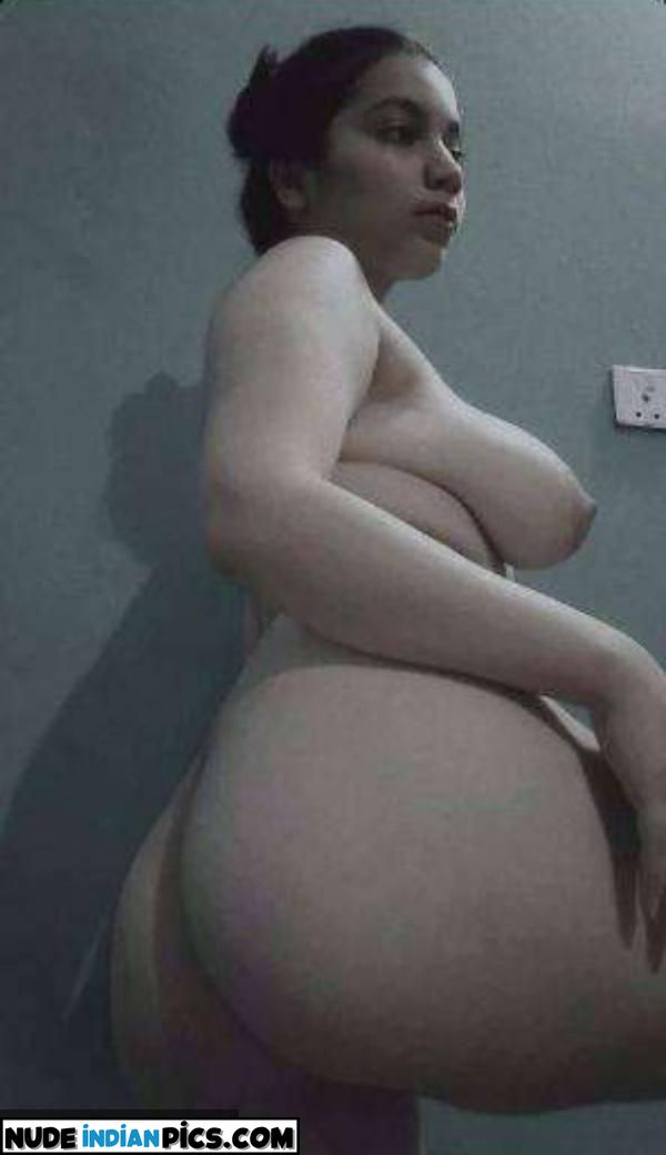 Desi Muslim Khulke Apni Chudai Dikhane Wali Aaliya Moti Gooliyan Aur Bade Boobs Ki Selfies Pic 4
