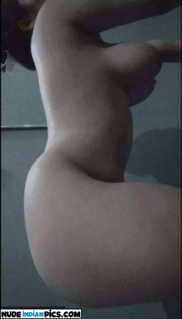 Desi Muslim Khulke Apni Chudai Dikhane Wali Aaliya Moti Gooliyan Aur Bade Boobs Ki Selfies Pic 6