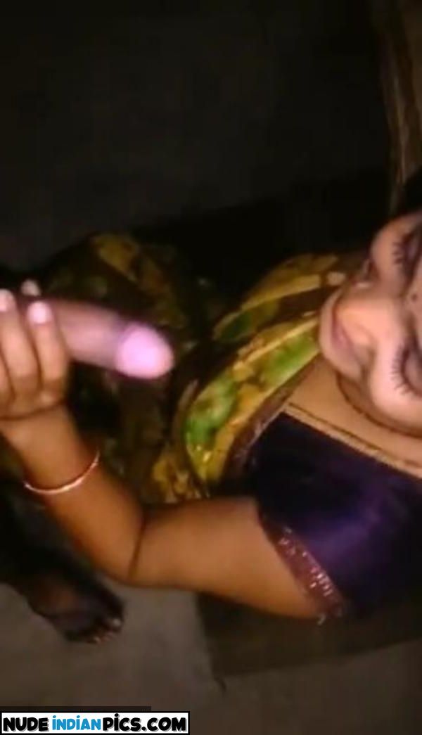 Devar Bhabhi Ki Jawani Lonely Bhabhi Ko Devarji Ne Choda Dekhiye In Sexy Photos Mein Pic 16