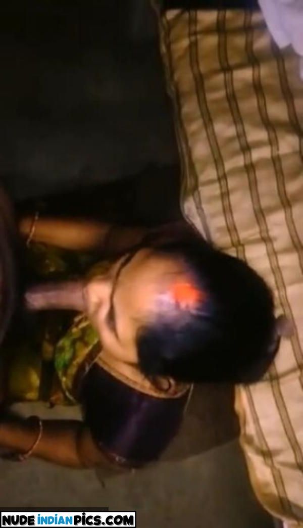Devar Bhabhi Ki Jawani Lonely Bhabhi Ko Devarji Ne Choda Dekhiye In Sexy Photos Mein Pic 21