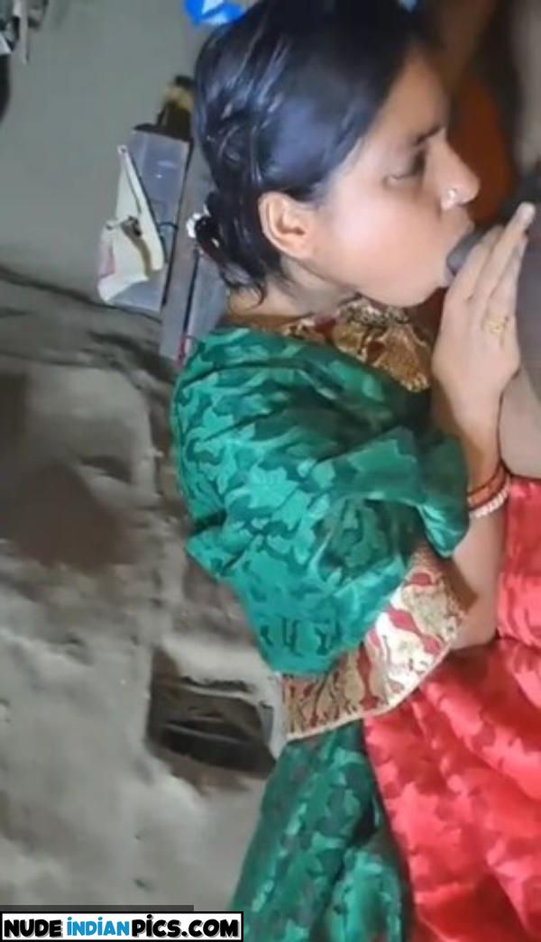 Devar Bhabhi Ki Jawani Lonely Bhabhi Ko Devarji Ne Choda Dekhiye In Sexy Photos Mein Pic 35