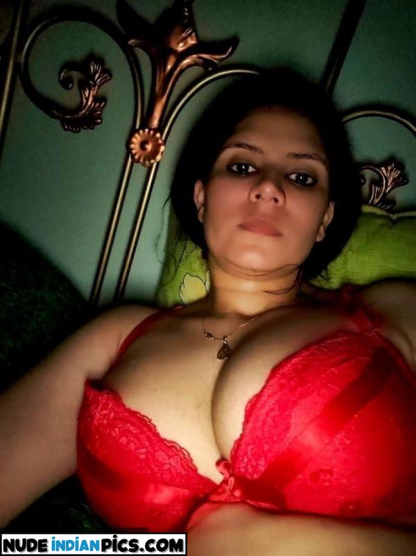 Dilli Ki Begum Faceless Tit Pics