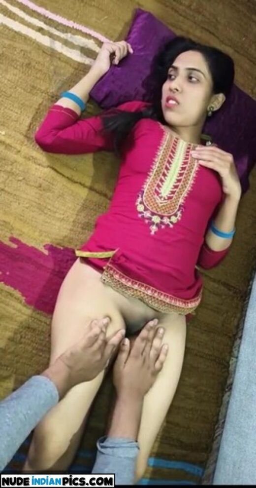 Dusri Devarji Aur Aapki Patnee Ek Shyamari Musalmaan Bhabhi Ki Aatma Katha Pic 0
