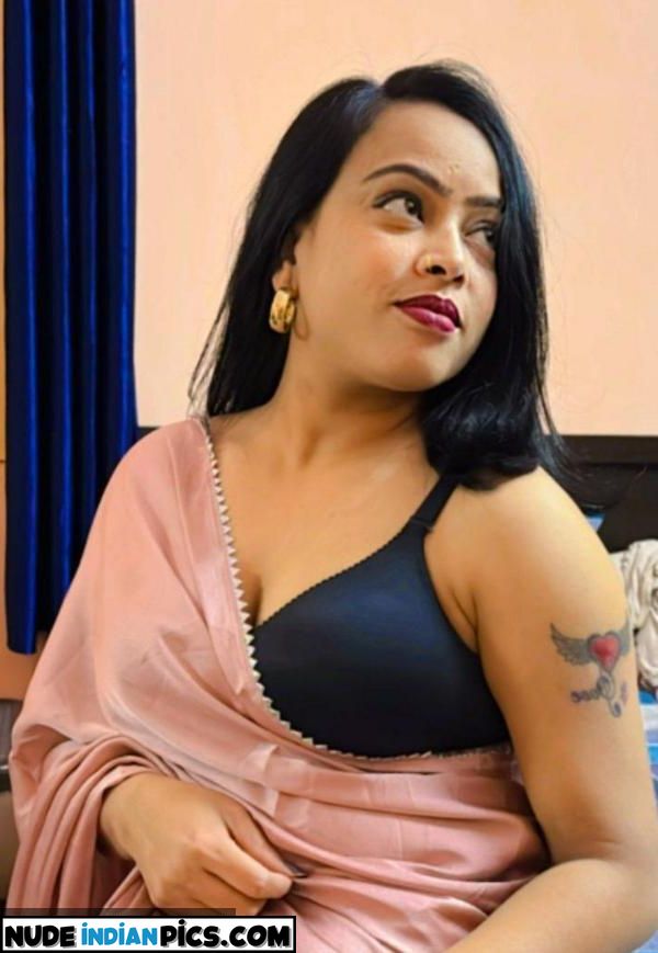 Hyderabad Milfsangeeta Exposes Nude Nangi
