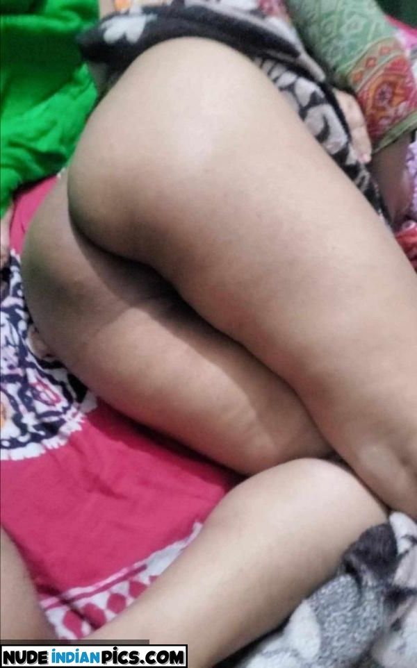 Indian Muslim Begum Nude Teen Selfie