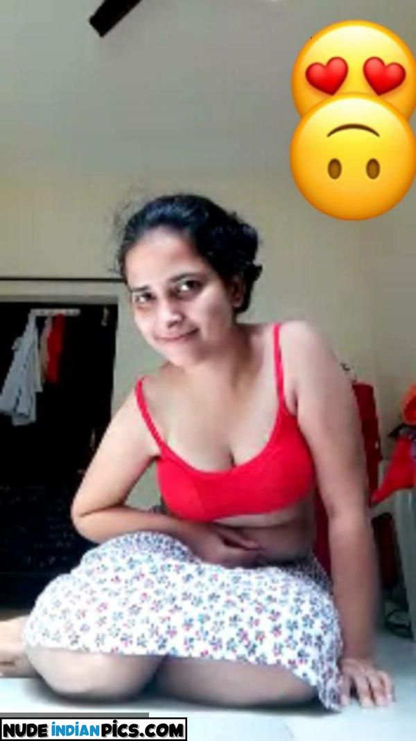 Jaw Dropping Muslim Bhabhi Ki Bold Nude Pics Desi Wife Ke Hot Selfies Zaroor Dekhna Pic 3