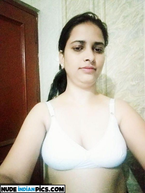Jaw Dropping Muslim Bhabhi Ki Bold Nude Pics Desi Wife Ke Hot Selfies Zaroor Dekhna Pic 50