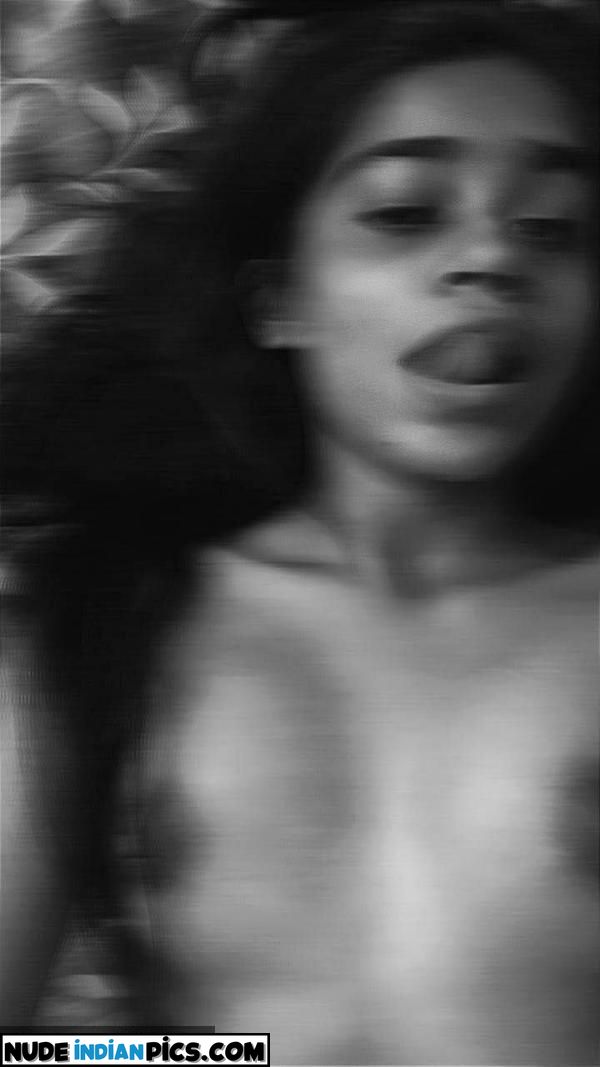 Kinky Bangladeshi Girl Indian Hot Sex Pic