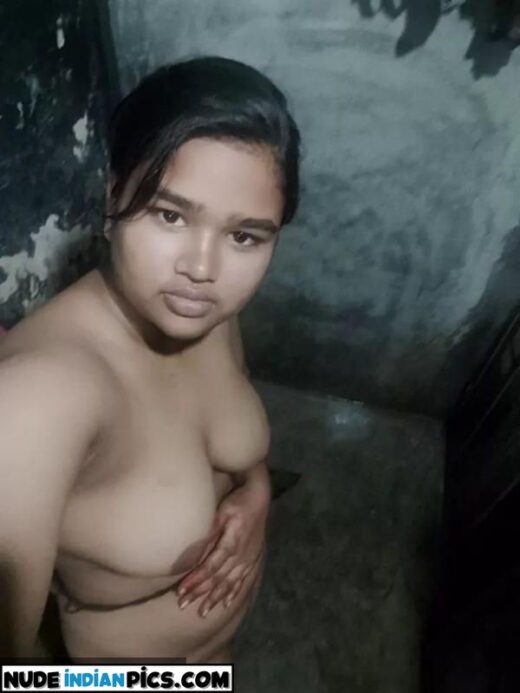 Komal Kaur Is Gf Nude Selfies