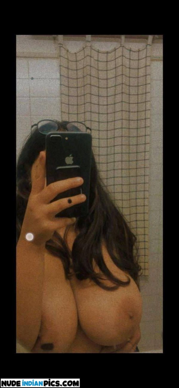 Komal Mehras Bold Indian Black Pussy Pics