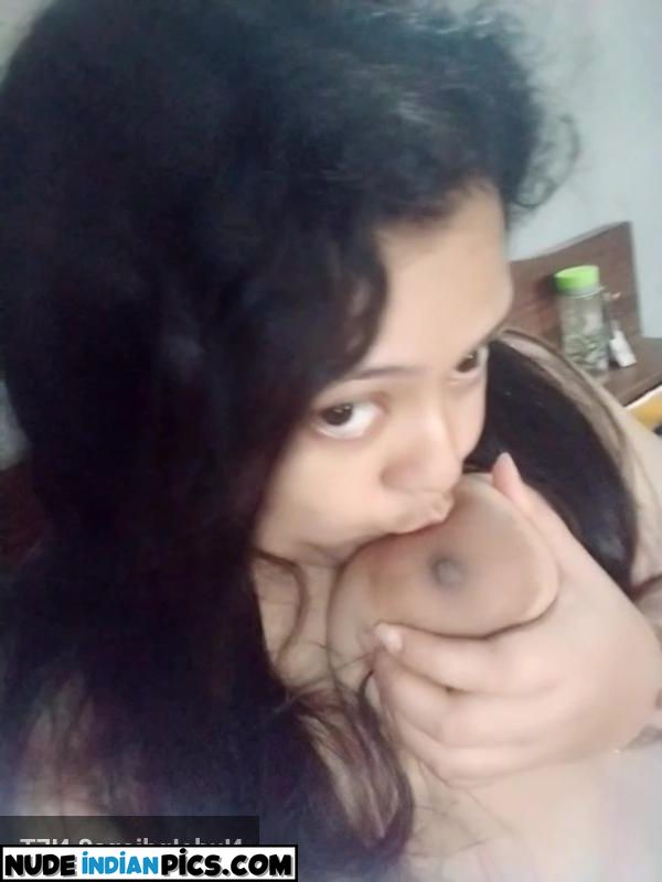 Komal Rani Assamese Nri Blowjob