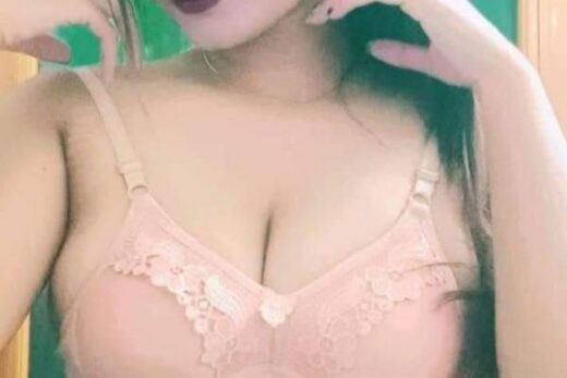 Lucknow Nangi Girl Couple Sex Selfie