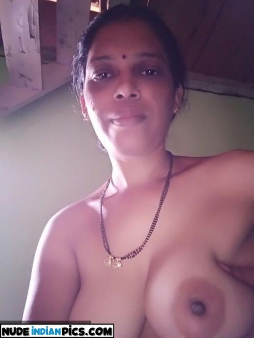 Maharashtra Aunty Pooja Sexypussy Pic