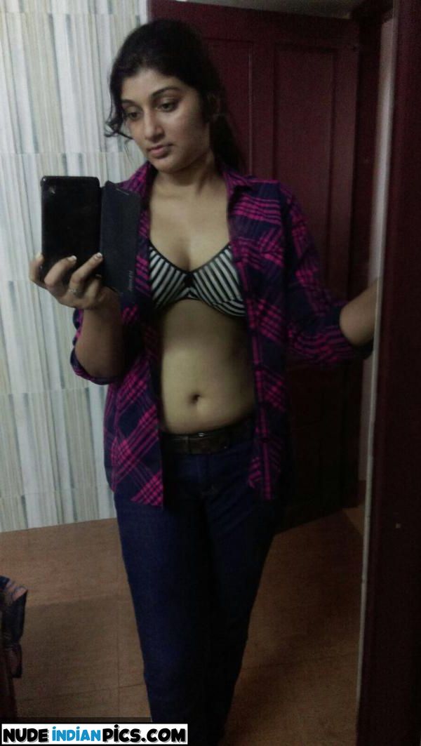Mumbai Meri Jaan Nangi Naye Pyaar Ki Kahani Kerala Ki Sexy Kamariya Ki Black Bra Panty Ki Selfie Pic 35