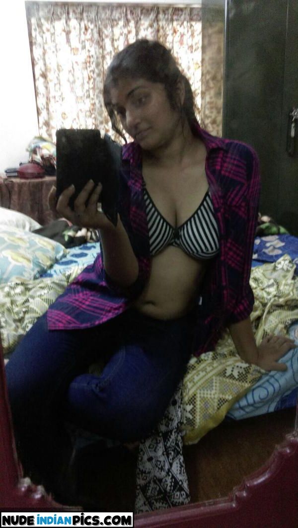 Mumbai Meri Jaan Nangi Naye Pyaar Ki Kahani Kerala Ki Sexy Kamariya Ki Black Bra Panty Ki Selfie Pic 4