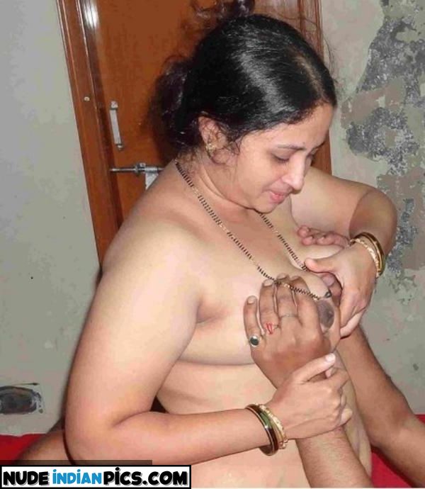 Naya Vivahit Nangi Puasy Pics