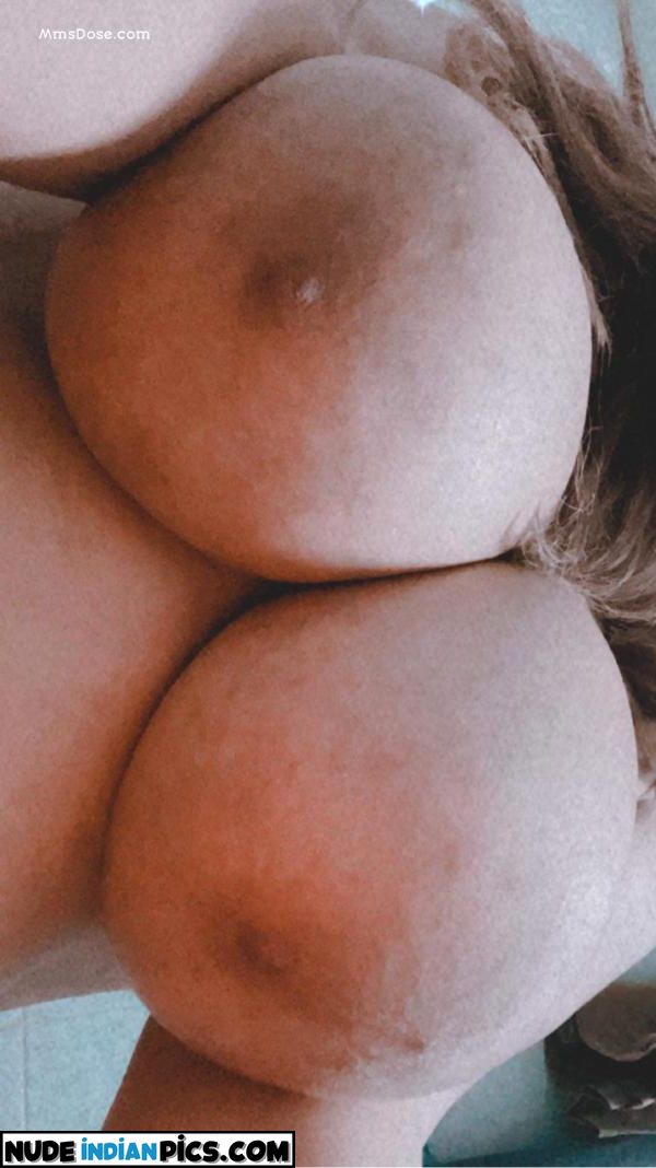 Noida Hot Muslim Savita Bhabhi Nude Pics